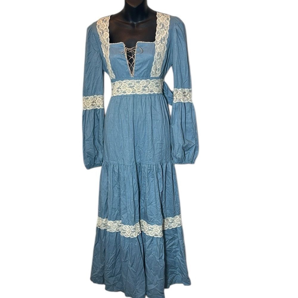 Vintage gunne sax early 1970s prairie lace maxi‎ dress lace up front peasant